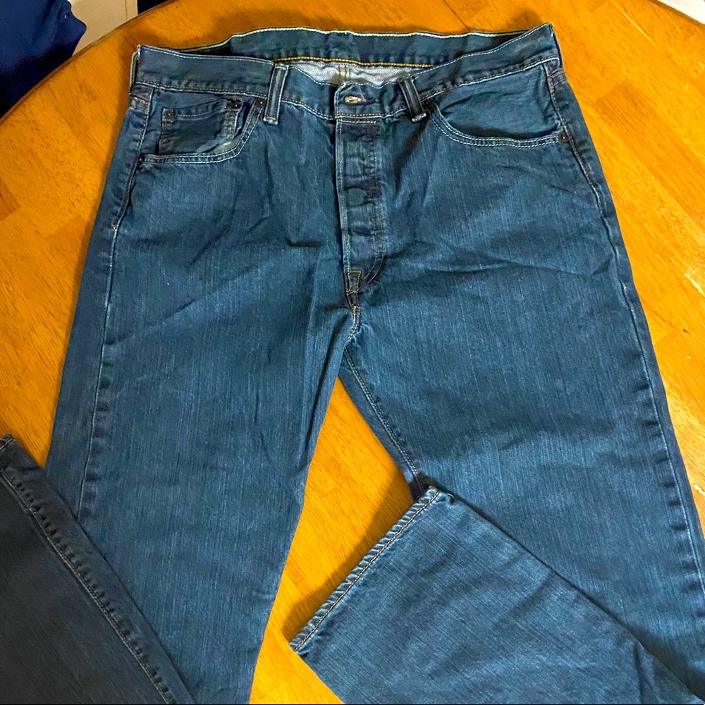 Men’s Levi’s 501 jeans